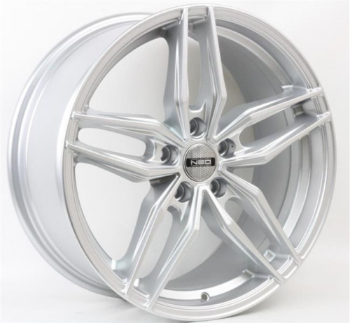 Диск NEO 882 8x18 5*114,3 Et:45 Dia:67,1 Silver